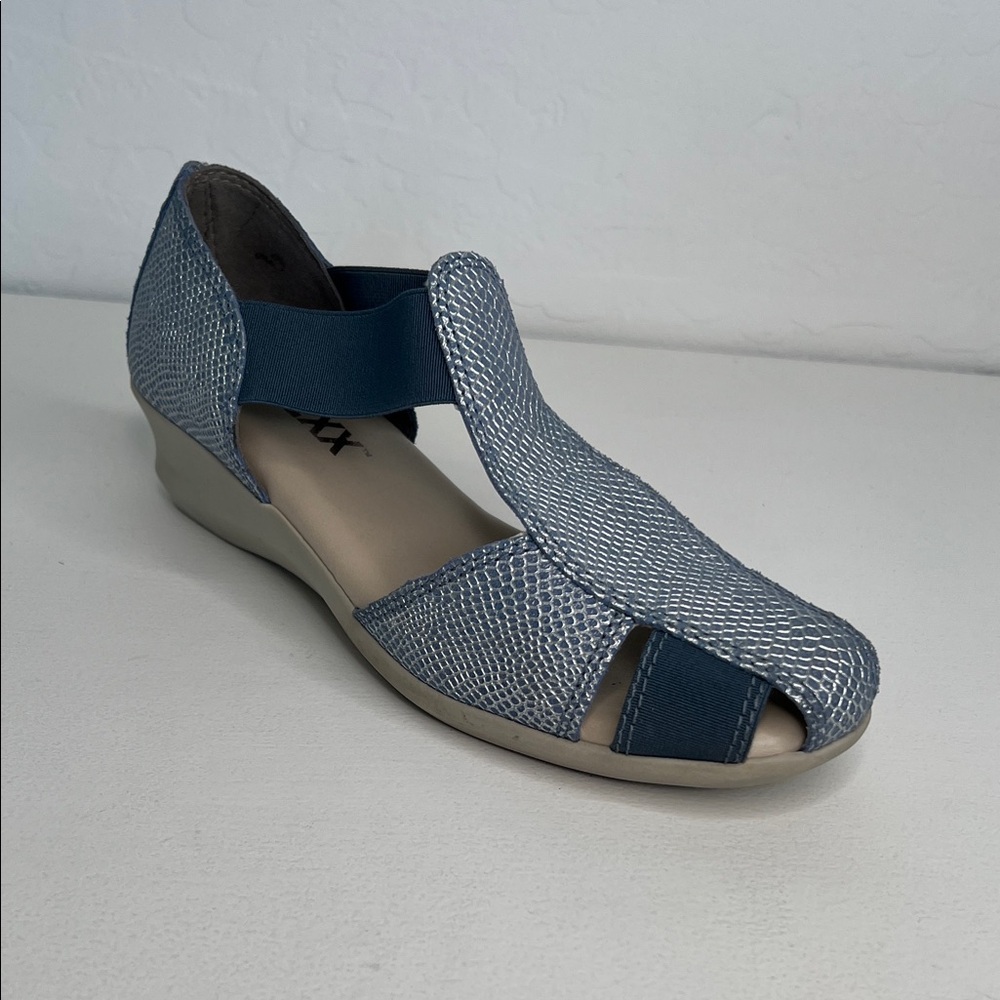 The FLEXX Mr T Milos blue metallic wedge sandals size 7